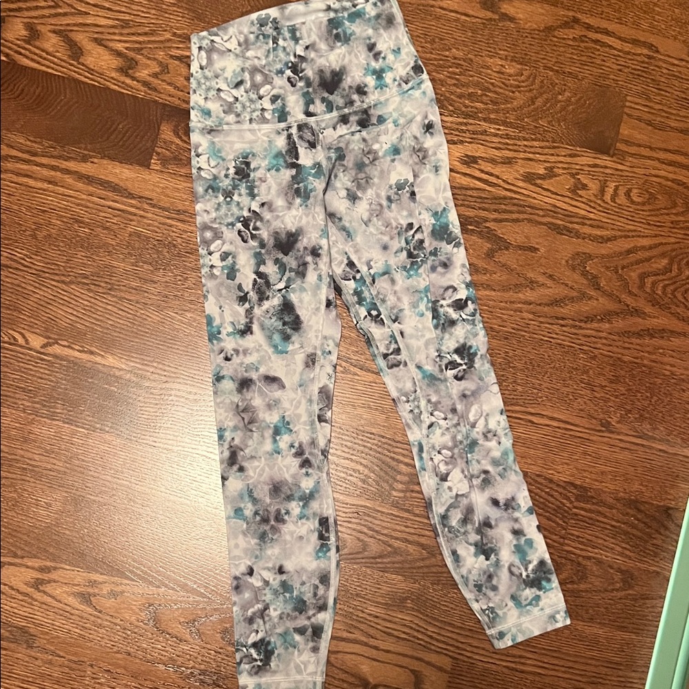 Lululemon Patterned High-Waisted Align Leggings - image 1